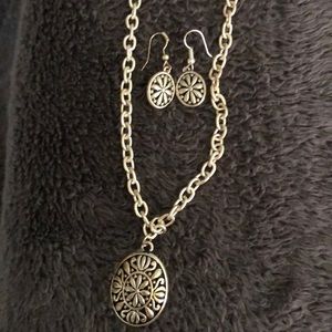 Necklace with earrings